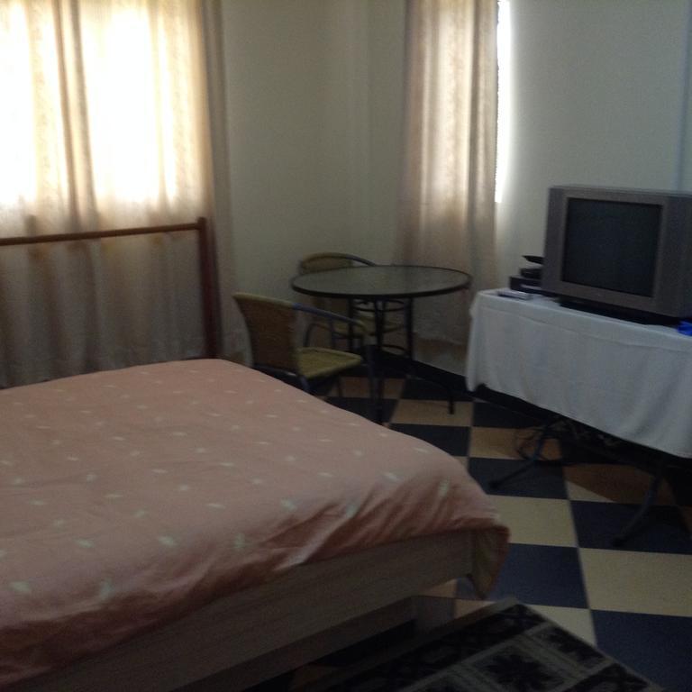Br Court Apartments Quatre Bornes Extérieur photo