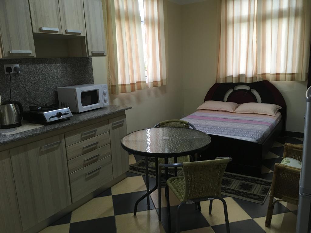 Br Court Apartments Quatre Bornes Extérieur photo